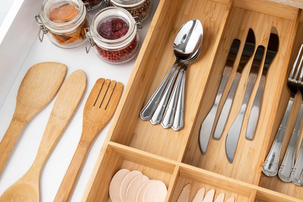 How to Keep Your Kitchen Organized: 5 Simple Hacks for a Stress-Free Cooking Experience